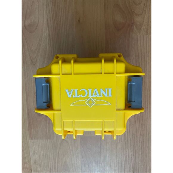 Invicta Yellow Classic Single Slot Watch Box Waterproof - Picture 2 of 10